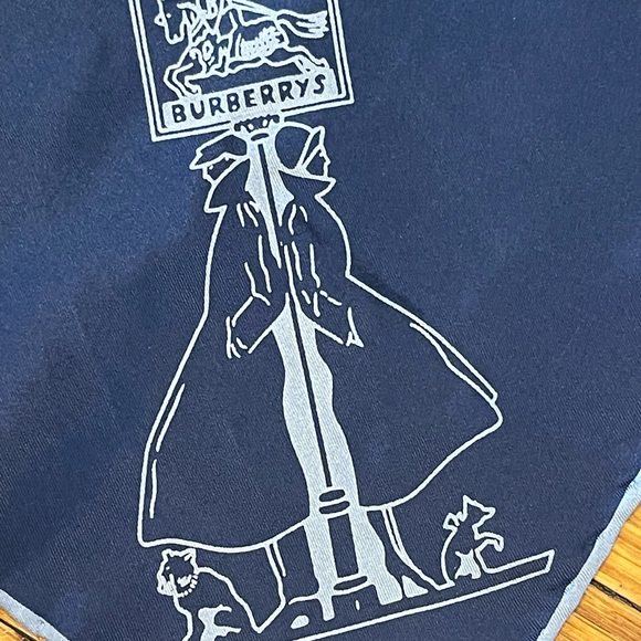 Authentic Burberry Nova Check Plaid scarf - Picture 2 of 7